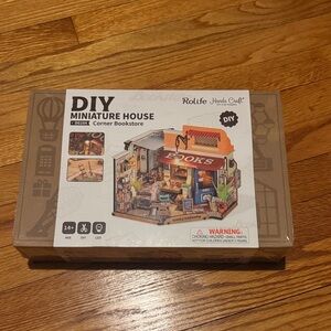 DIY Miniature House Corner Bookstore Kit